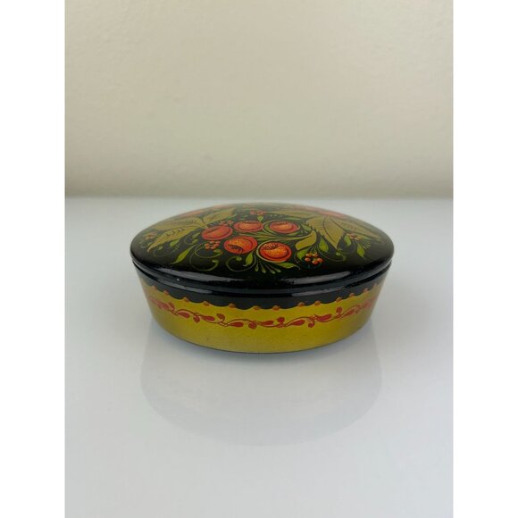 Russian Black Lacquer Round Powder Trinket Box Gold Hand Painted Vanity VTG READ - Picture 4 of 16